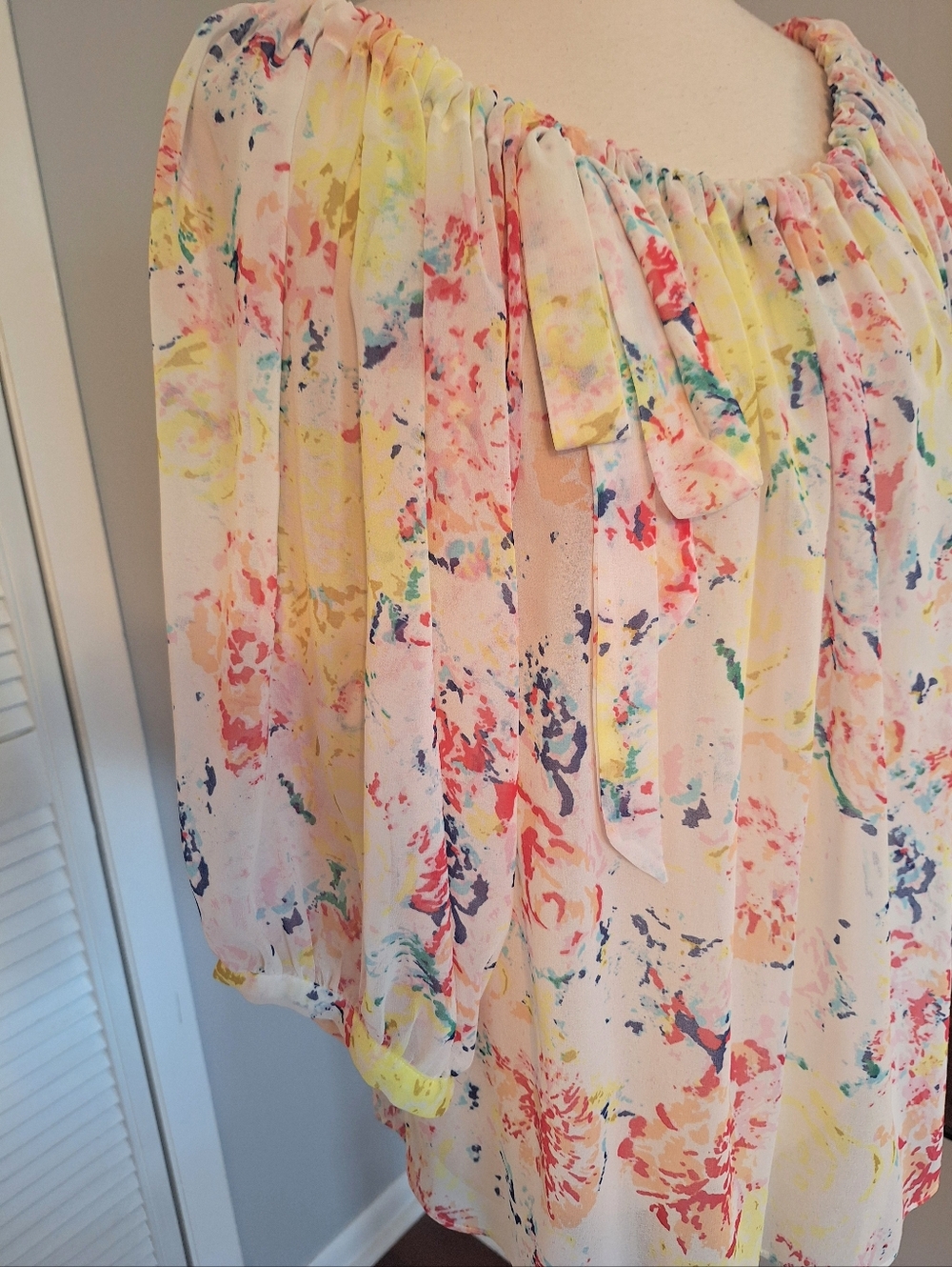 CAbi Sheer Watercolor Floral Blouse Medium - Picture 3 of 6